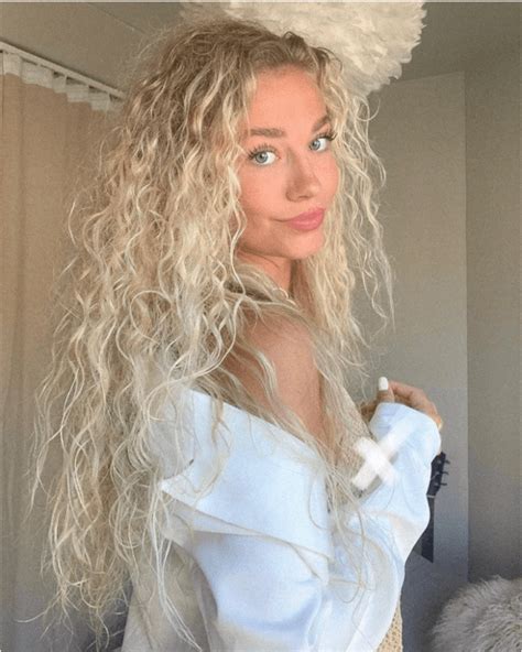 curly blonde porn